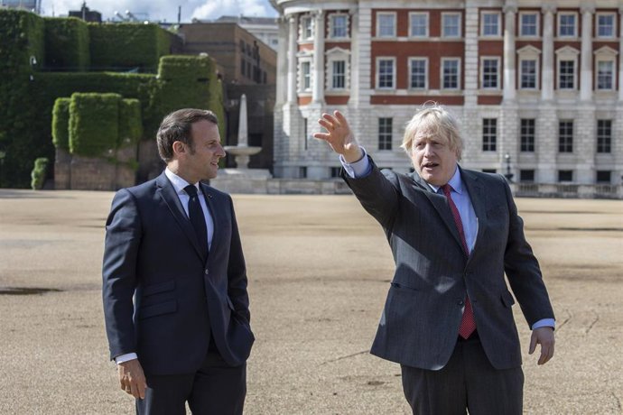 Los presidentes de Francia y Reino Unido, Emmanuel Macron y Boris Johnson. 