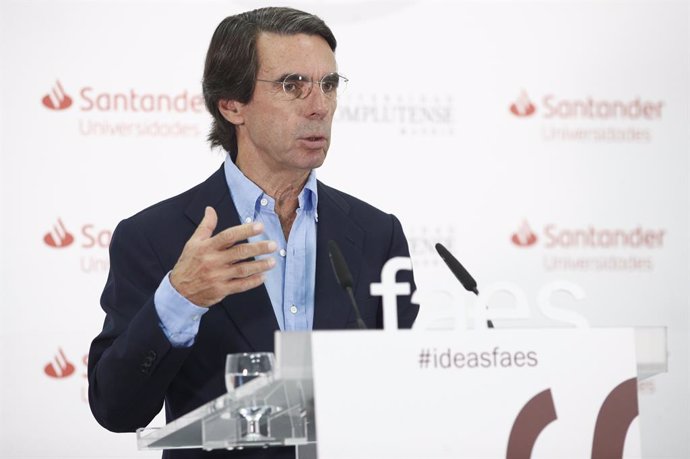 FAES denuncia la "farsa" contra Martín Villa y el "silencio lamentable revelador