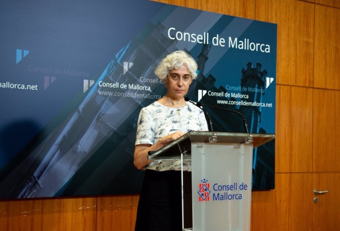 La portavoz de Unidas Podemos en el Consell de Mallorca, Magdalena Gelabert.