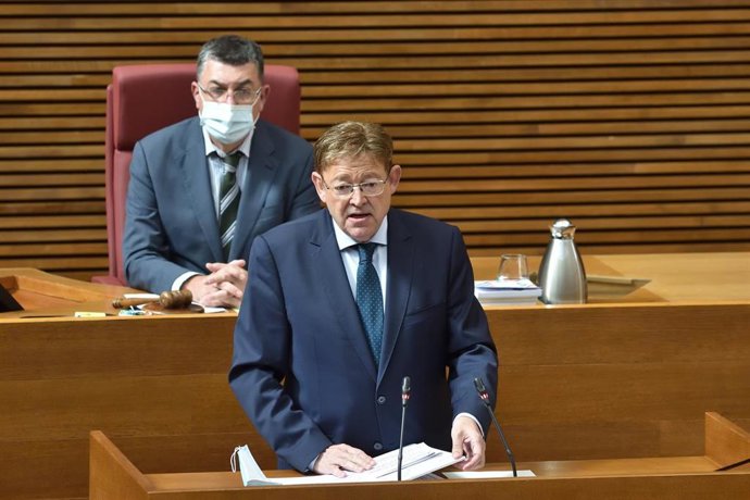 Puig comparece en Les Corts