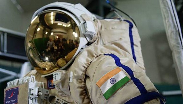 Traje espacial para cosmonauta indio