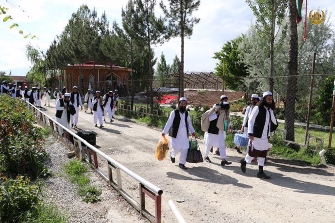 Prisioneros talibán liberados