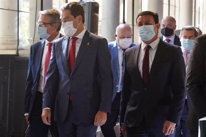 El presidente de la Junta de Andalucía, Juanma Moreno, ha mantenido  un encuentro en el Palacio de San Telmo con los presidentes de las diputaciones provinciales de Andalucía. Sevilla a 8 de septiembre 2020