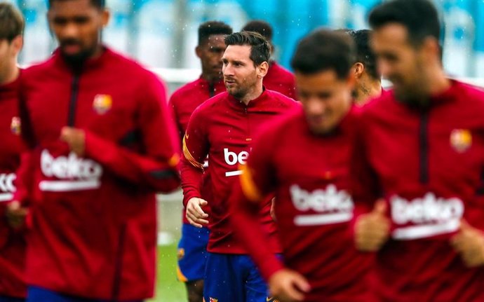 Leo Messi, en el centro de la imagen, en el entrenamiento del 9 de septiembre de 2020 con el FC Barcelona