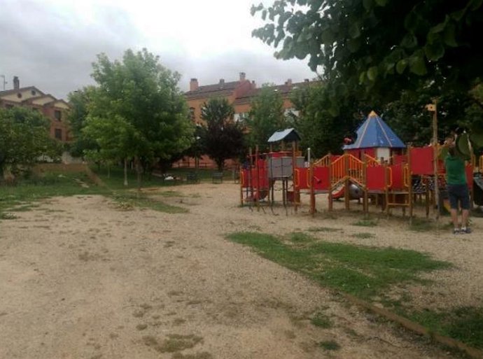 El Ayunntamiento de Villamediana adjudica en casi 55.400 euros la reforma del parque de la calle David Parra Gil.