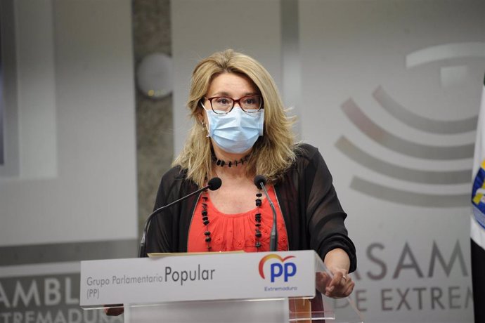 La portavoz del Grupo Parlamentario Popular en la Asamblea de Extremadura, Cristina Teniente, en una imagen de archivo
