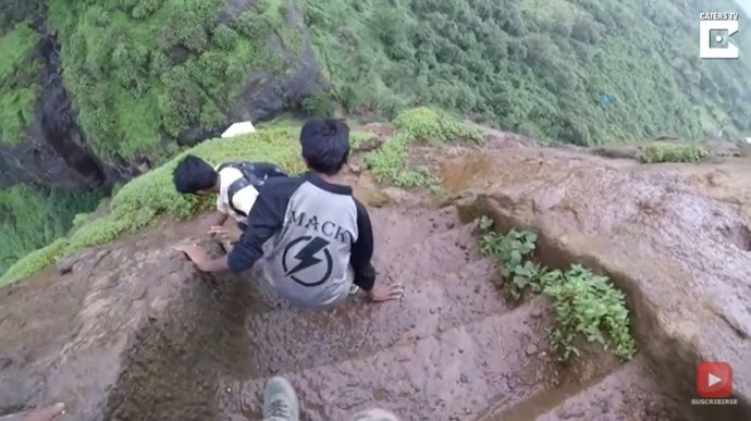 El vértigo no tiene cabida para quien se atreva a recorrer uno de los senderos más empinados de India