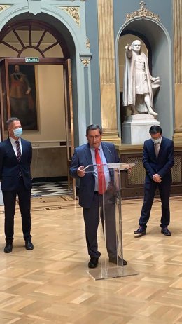 El presidente de la Diputación de Granada, José Entrena, en el Senado