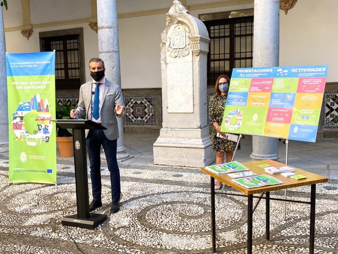 Presentación en el Ayuntamiento de Granada de la Semana Europea de la Movilidad