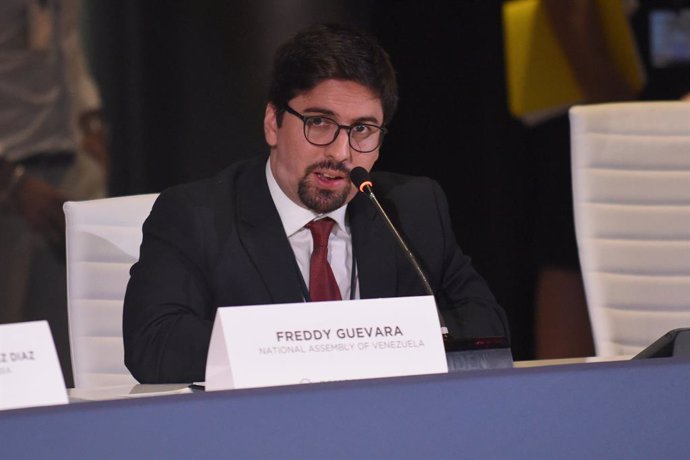 Venezuela.- El diputado opositor Freddy Guevara abandona la Embajada de Chile en