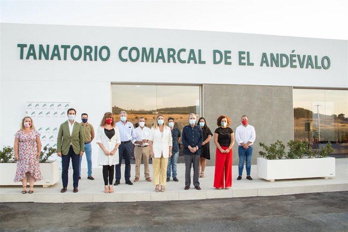 Inaugurado un tanatorio en Villanueva de los Castillejos.