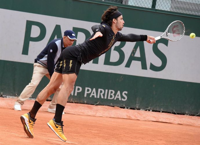 Tenis.- Feliciano López vence en su debut en la tierra de Kitzbuhel y Albert Ram