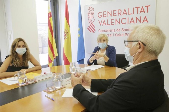 La consellera de Sanidad, Ana Barceló, y el alcalde de Valncia, Joan Ribó, en la reunión para hablar de la incidencia de la Covid-19 en la ciudad.