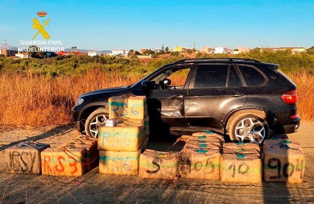 Vehículo interceptado con 700 kilos de hachís
