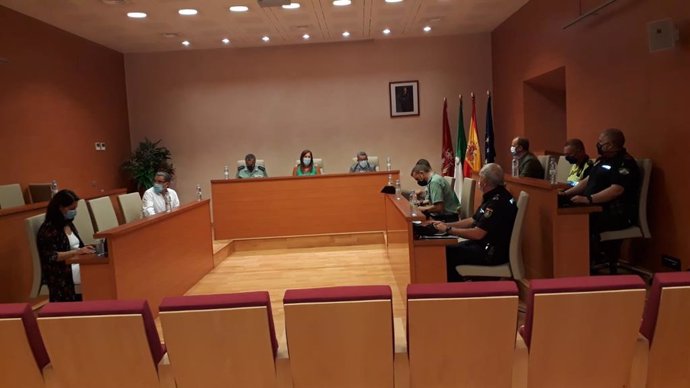 El subdelegado del Gobierno en Sevilla, Carlos Toscano, en su visita a Osuna