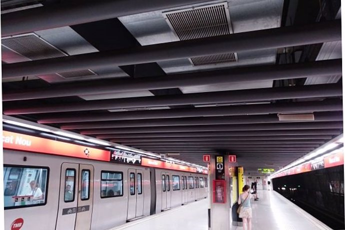Ventilación en una estación de la línea 1 del Metro de Barcelona (ARCHIVO)