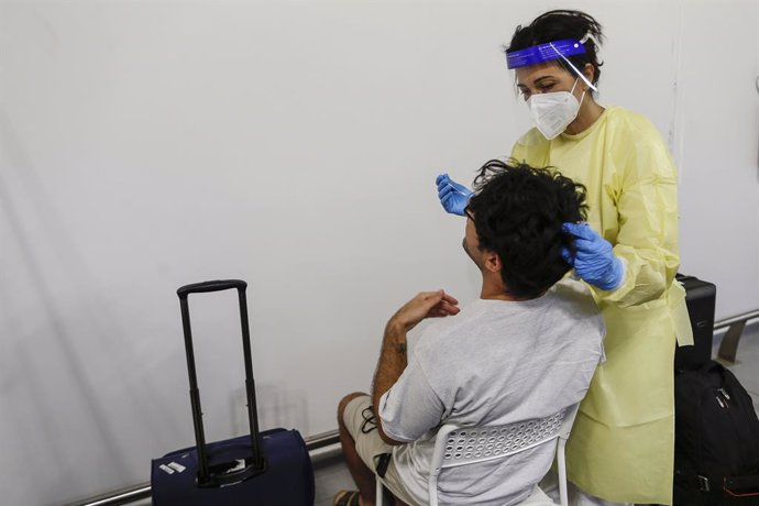 Coronavirus.- Italia suma casi 1.600 contagios más y otras diez víctimas mortale