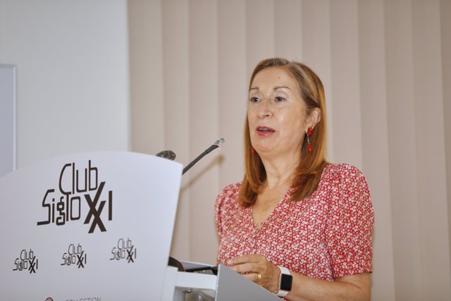 La vicesecretaria de Política Social del PP, Ana Pastor, durante una conferencia impartida en el Club Siglo XXI con el título 'Impacto Sanitario, económico y social del Covid-19; el reto de hacerle frente'. En Madrid, (España), a 10 de septiembre de 2020.