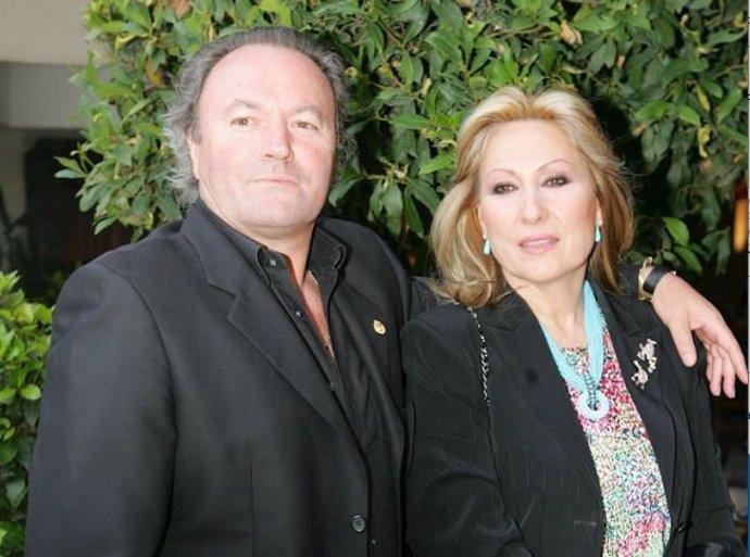 Rosa Benito y Amador Mohedano en foto de archivo en 2006