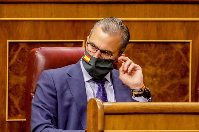 El secretario General de Vox, Javier Ortega Smith, durante la primera sesión plenaria en el Congreso de los Diputados tras el receso vacacional, en Madrid (España), a 8 de septiembre de 2020.