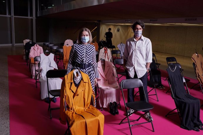 Pie De Foto Y Fotos: La Comunidad De Madrid Defiende La Importancia De La Industria De La Moda En La Madrid Fashion Week 2021