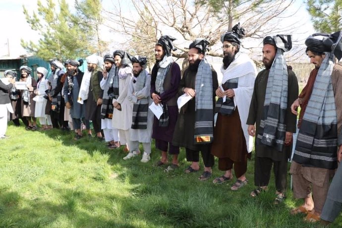 Prisioneros talibán liberados por el Gobierno afgano