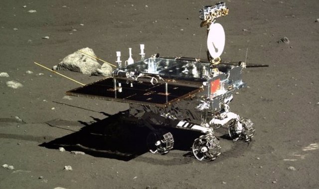Rover Yu tu visto desde el aterrizador de la misión Chang 'e 3