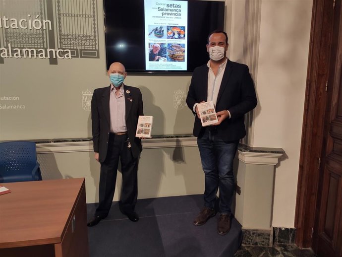 Antonio Martín Manresa (i) y David Mingo (d) en el Palacio La Salina.