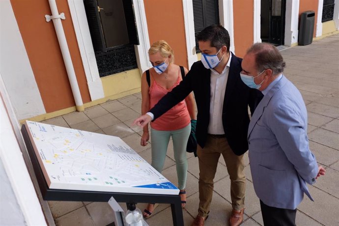 Presentación del plano tacto-visual con los puntos de interés de Huelva y del Centro Comercial Abierto.