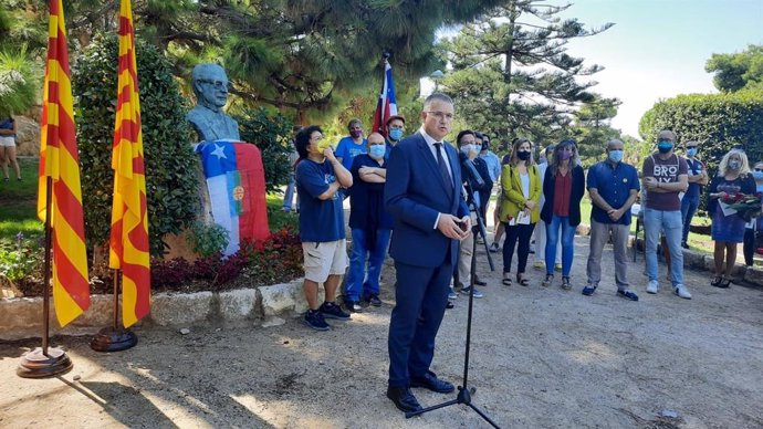 El alcalde de Tarragona, Pau Ricom, encabeza un homenaje a Salvador Allende en el aniversario de su muerte, el 11/9/2020