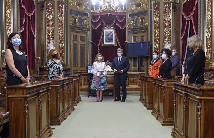 Imagen del Pleno de Bilbao, con la concejal saliente, Gotzone Sagardui.
