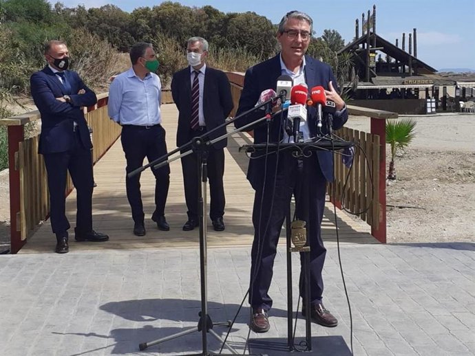 El presidente de la Diputación, Francisco Salado, en un acto en Estepona