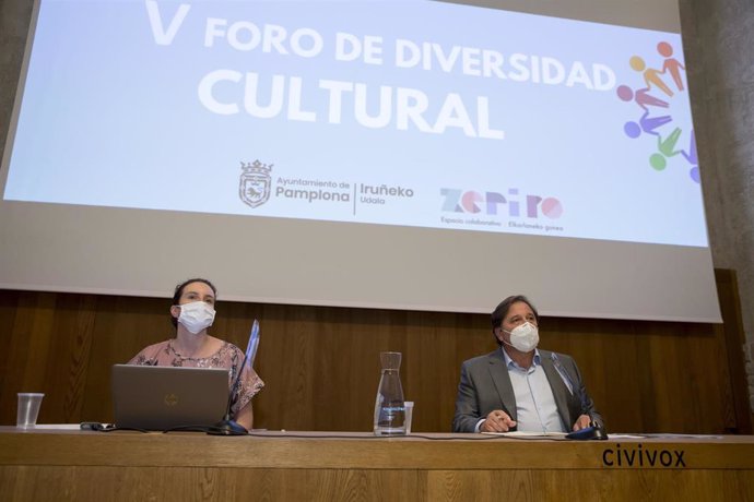 Reunión del Foro de Divesidad Cultural de Pamplona