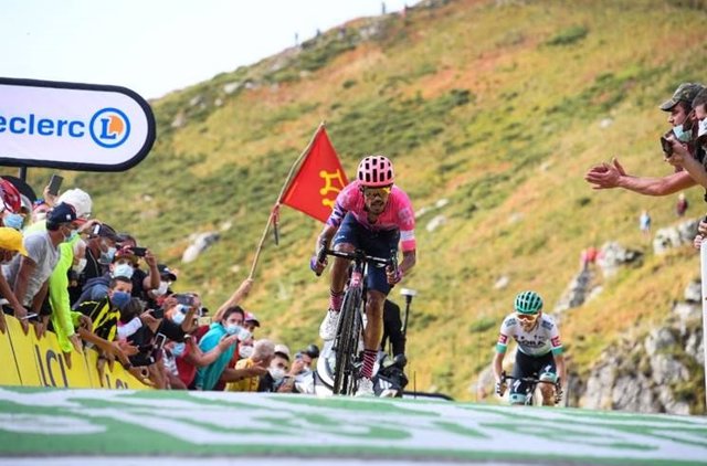 El colombiano Daniel Martínez (Education FirstI) gana la decimotercera etapa del Tour de Francia de 2020