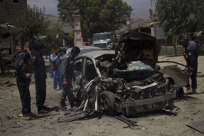 Afganistán.- Mueren cinco personas en un atentado con motocicleta bomba contra u
