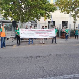 Concentración de Unió Obrera Balear frente a la Conselleria de Educación para protestar por el inicio del curso escolar.