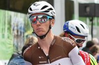 Romain Bardet abandona el Tour tras sufrir una conmoción cerebral en su caída