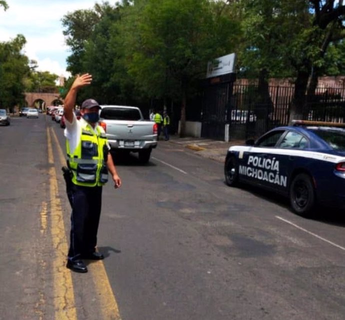 México.- Cuatro 'normalistas' heridos tras embestir la Policía contra manifestan