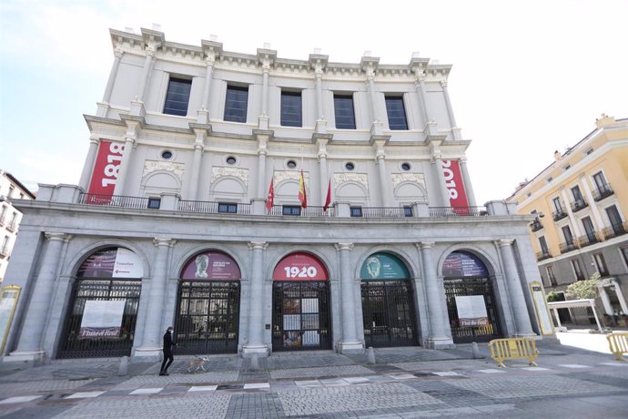 Fachada del Teatro Real en Madrid
