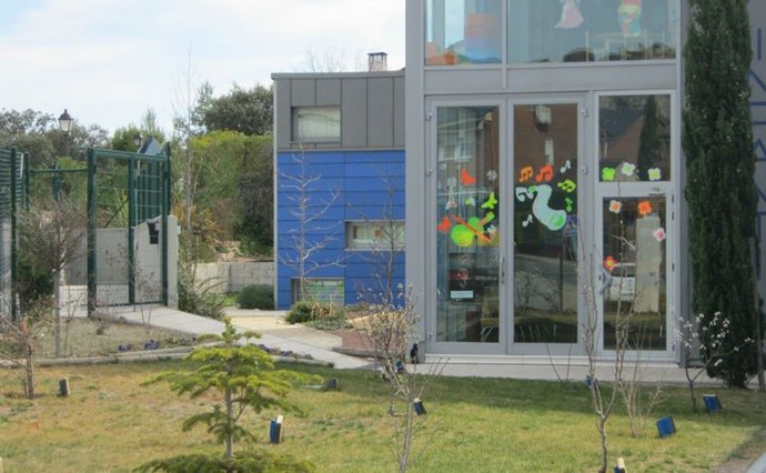 Torrelondones desinfecta la escuela infantil municipal tras el positivo el Covid de una profesora