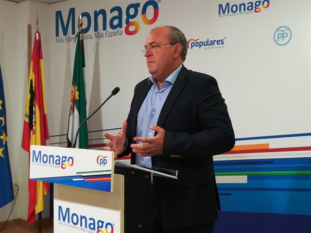 José Antonio Monago (PP) en una rueda de prensa en Mérida para hablar sobre los Presupuestos Generales del Estado