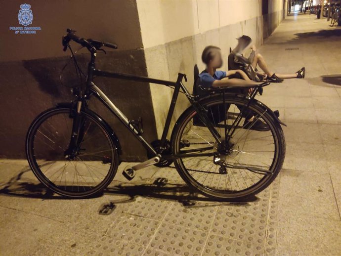 Jóvenes detenidos por robar una bici en Foners (Palma)