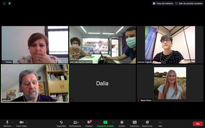 Reunión de Podemos y Confapa.