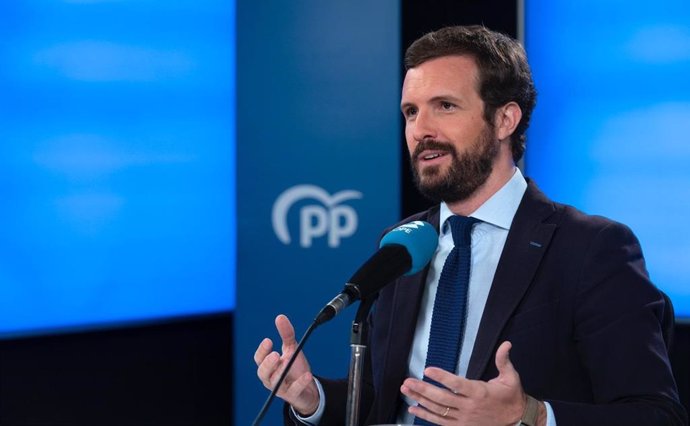 El presidente del PP, Pablo Casado, es entrevistado en la cadena Cope. En Madrid, a 14 de septiembre de 2020.