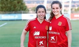 Ainize Barea, 'Peke', y Teresa Abelleira en la selección española femenina de fútbol