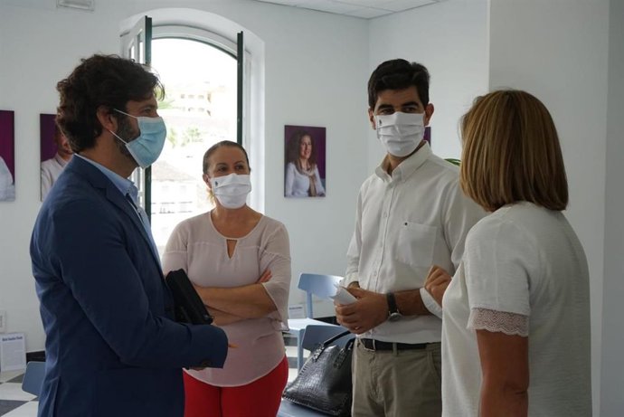 El diputado de Tercer Sector y Cooperación Internacional, Francisco José Martín, en Coín (Málaga) presenta tres convocatorias de ayudas