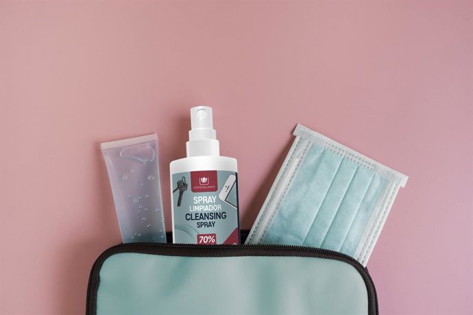 Formatos de bolsillo de los geles hidroalcohólicos de Cristalina