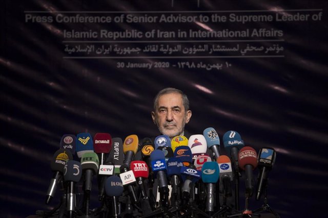 Alí Akbar Velayati, asesor del líder supremo de Irán, el ayatolá Alí Jamenei