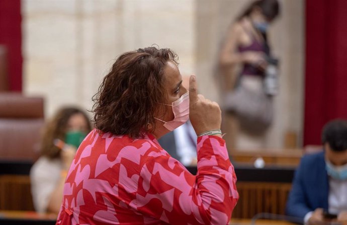 La portavoz adjunta del grupo parlamentario de Adelante Andalucía, Ángela Aguilera, en una foto de archivo