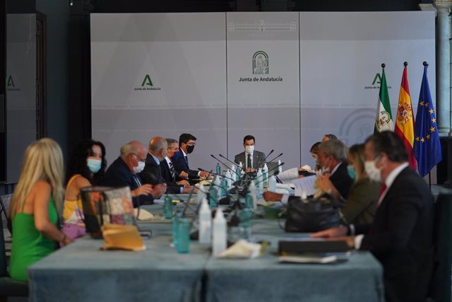 Reunión del Consejo de Gobierno andaluz, presidida por Juanma Moreno (Foto de archivo).